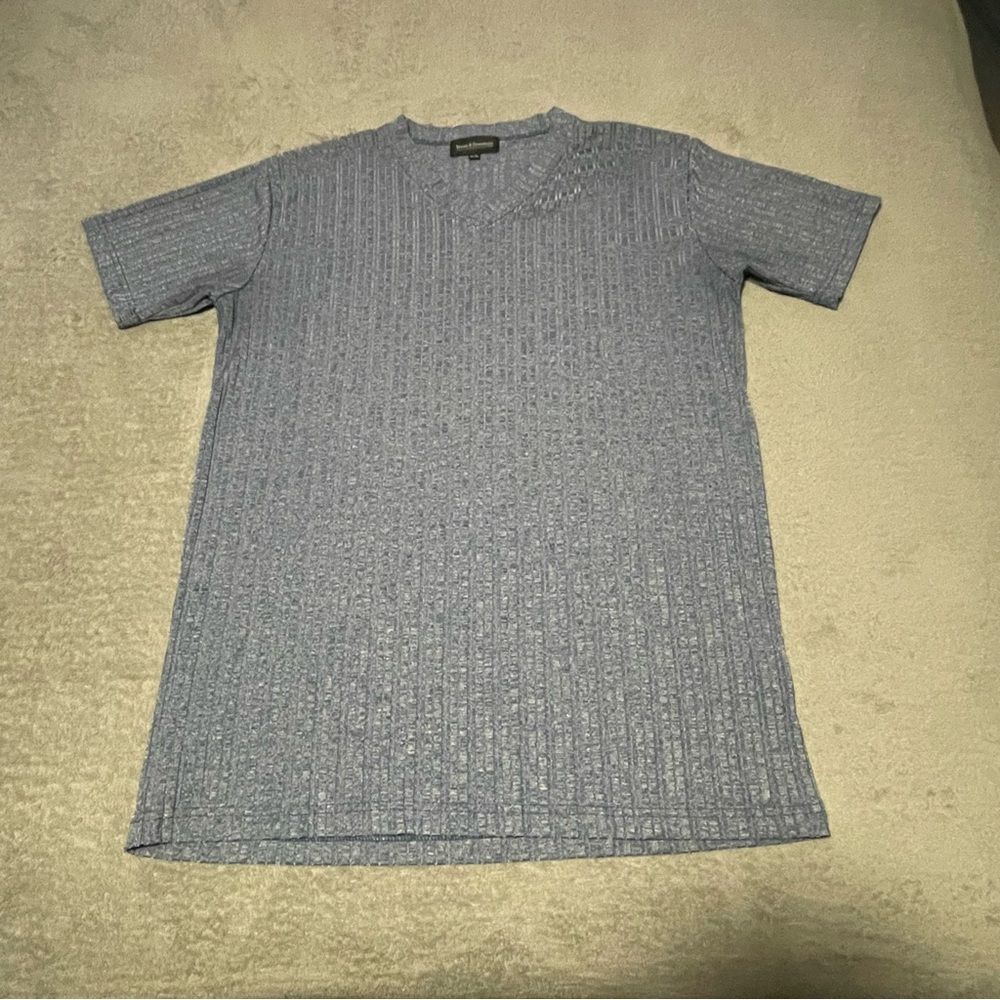 Vroom & Dreesmann v neck business casual tee size XL blue